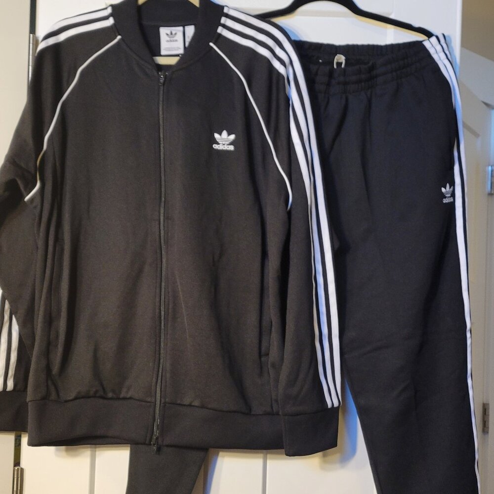 Adidas 2 Piece Black and White Striped Track Suite Size 2XL Jacket and Pants NWT